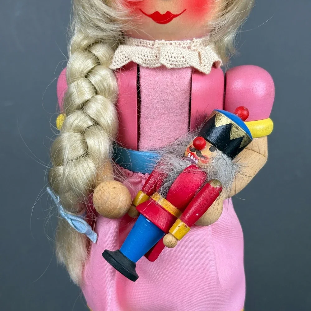 Vintage Holzkunst Christian Ulbricht Wooden Nutcracker 